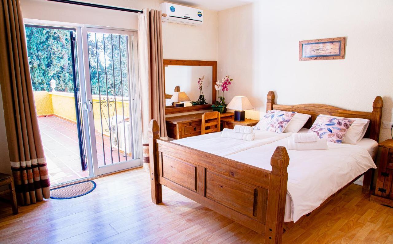 Villa Maria In El Rosario - Mit Sicht Auf Gibralta Marbella Luaran gambar