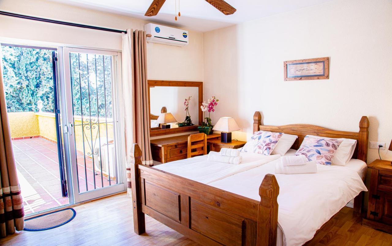 Villa Maria In El Rosario - Mit Sicht Auf Gibralta Marbella Luaran gambar